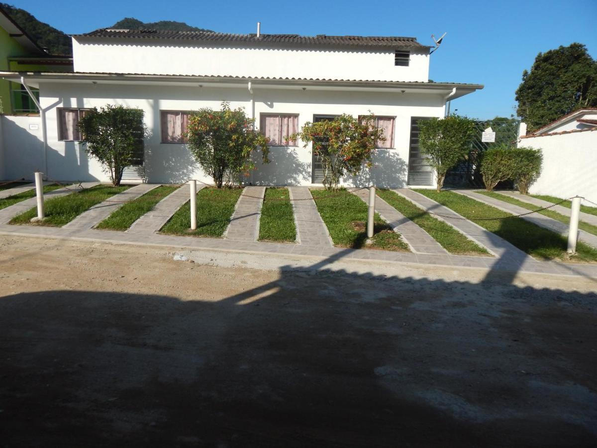 De Ville Chales Villa อูบาตูบา ภายนอก รูปภาพ